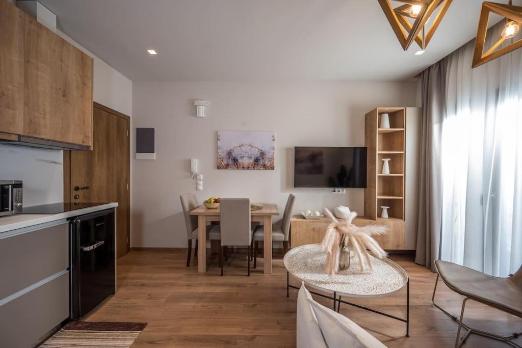 Amalia'S Luxury Apartment 1 Heraklion  Exterior photo